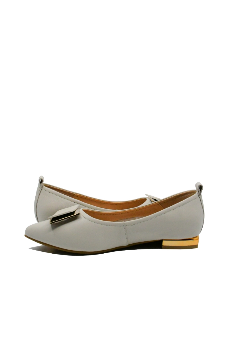 Imagine Pantofi bej din piele naturala, cu accente metalice OTR20002
