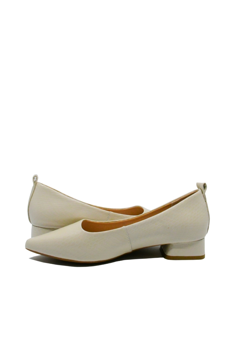 Imagine Pantofi crem din lac cu imprimeu croco OTR20005