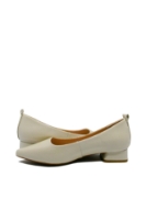 Imagine Pantofi crem din lac cu imprimeu croco OTR20005
