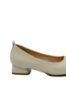 Imagine Pantofi crem din lac cu imprimeu croco OTR20005