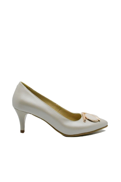 Imagine Pantofi stiletto din piele naturală, bej sidefat cu decorațiune aurie SORA24