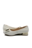 Imagine Pantofi crem din piele naturală, cu cataramă decorativă OTR820025
