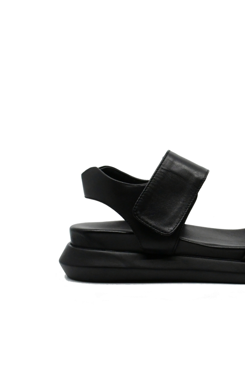 Imagine Sandale damă negre din piele naturală cu talpa dublă GOR736