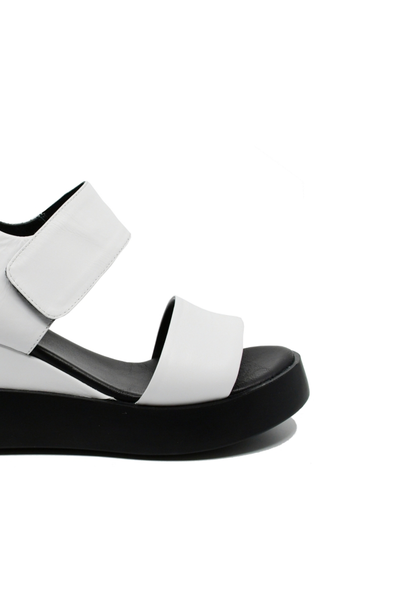 Imagine Sandale damă wedge albe din piele naturală GOR840
