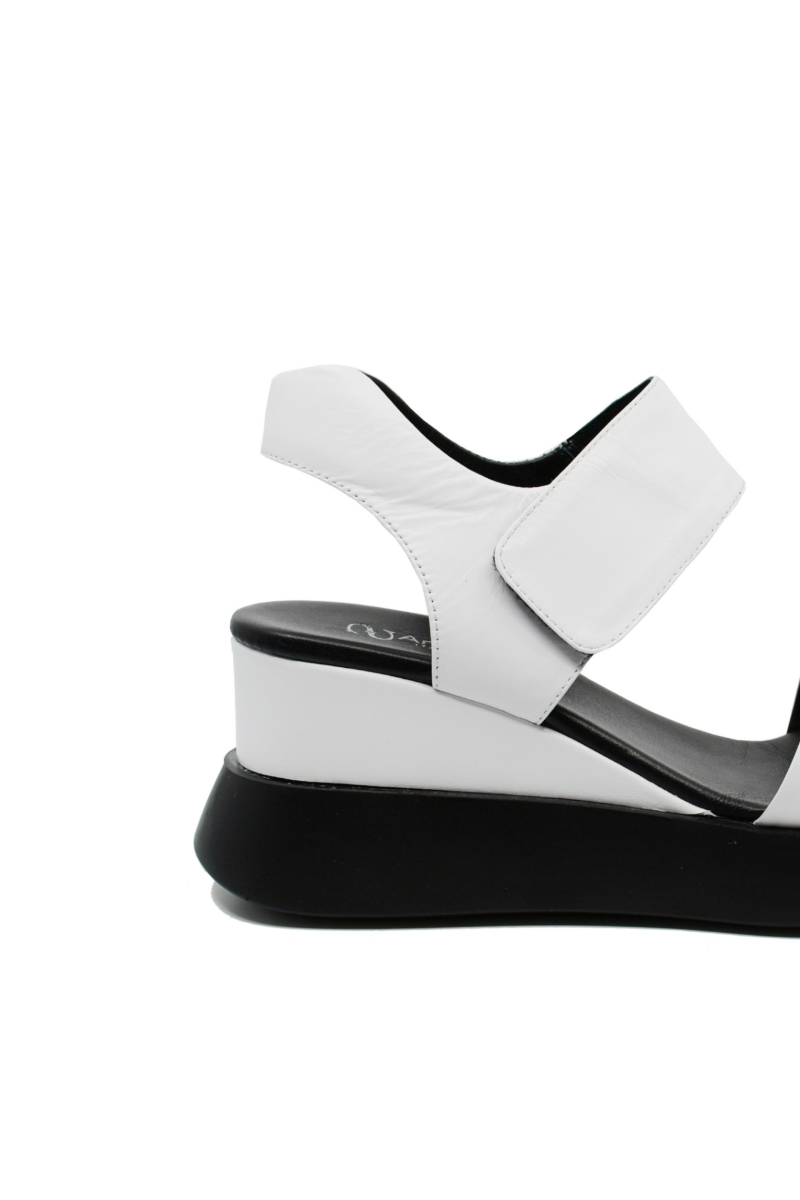Imagine Sandale damă wedge albe din piele naturală GOR840
