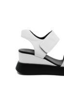 Imagine Sandale damă wedge albe din piele naturală GOR840