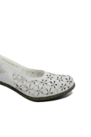 Imagine Pantofi decupați din piele naturală albi cu model floral RIK40981-80