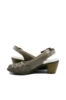 Imagine  Pantofi decupați din piele naturală bej cu model floral RIK40981-64