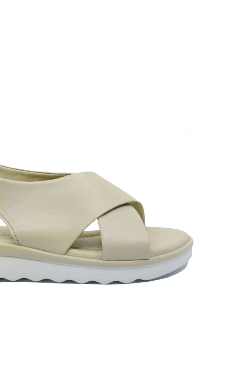 Imagine Sandale bej confortabile din piele naturală