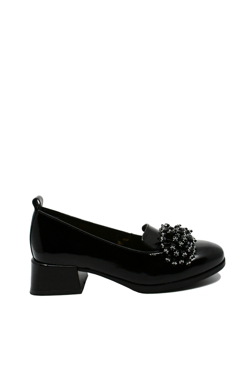 Imagine Pantofi damă cu buchet de ciucuri decorativi, negri, din lac FLO613