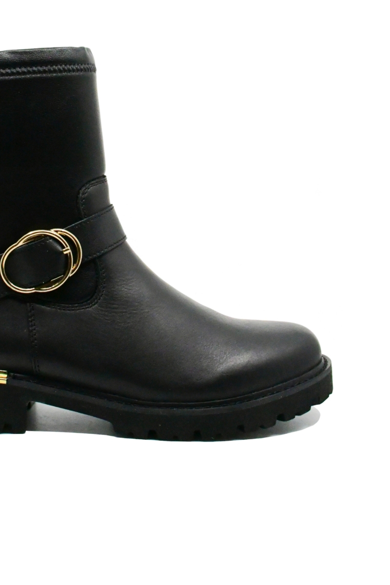 Imagine Ghete damă negre cu accesorii aurii din piele naturală REMD8666-01