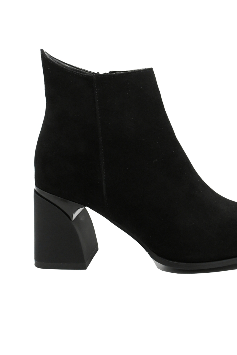 Imagine Botine damă cu toc modern, negre, din piele întoarsă FNX21687