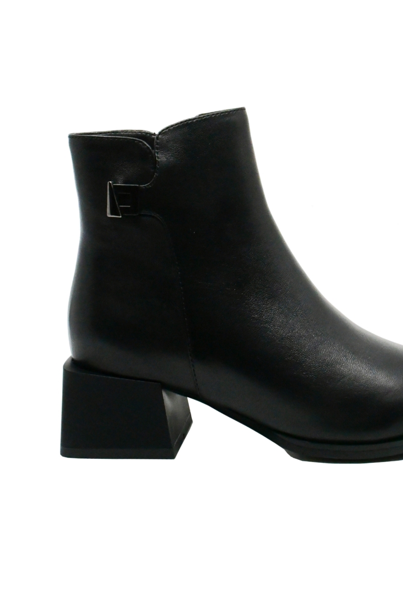 Imagine Botine damă cu toc masiv pătrat, negre, din piele naturală FNX21346