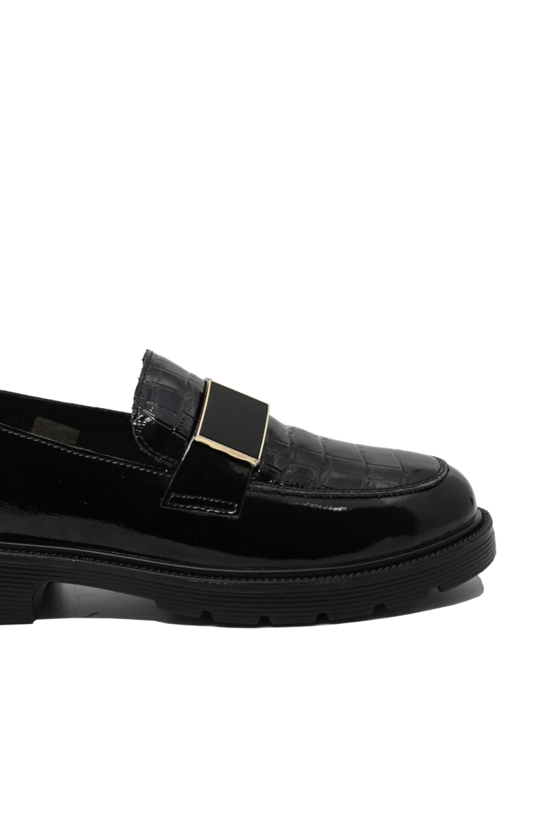 Imagine Pantofi loafer damă negri din lac cu detaliu croco OTR440001