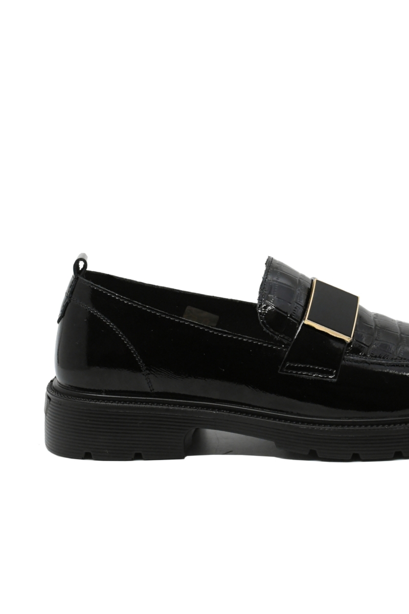 Imagine Pantofi loafer damă negri din lac cu detaliu croco OTR440001