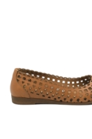 Imagine Balerini cu perforații geometrice, maro, din piele naturală CASP103