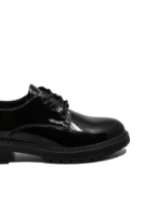 Imagine Pantofi damă cu talpa masivă negri din lac OTR90005