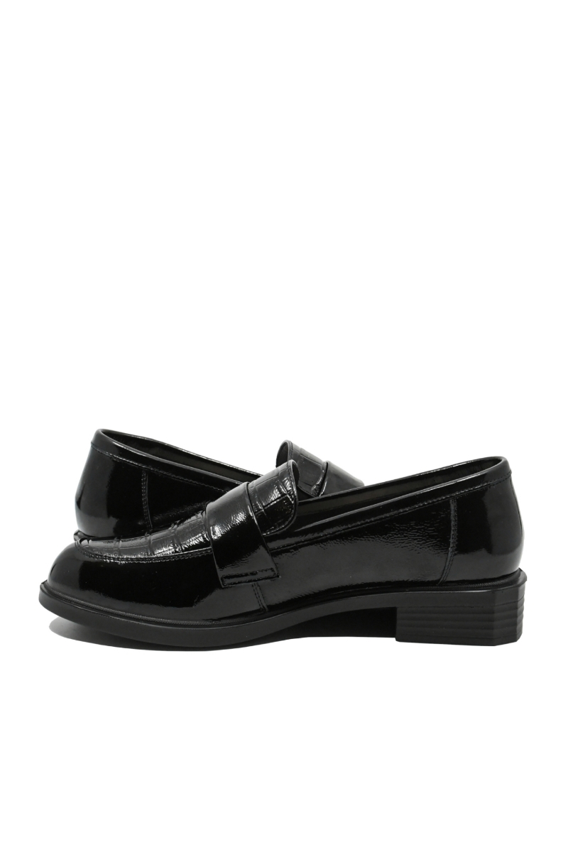 Imagine Pantofi loafer damă negri din lac cu model croco OTR440007