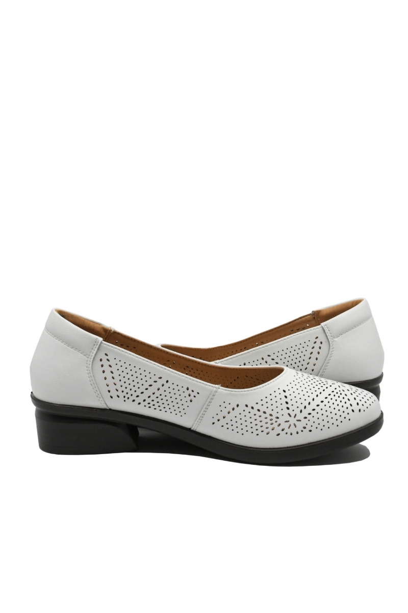 Imagine Pantofi vară damă albi din piele naturală cu model perforat OTR140029