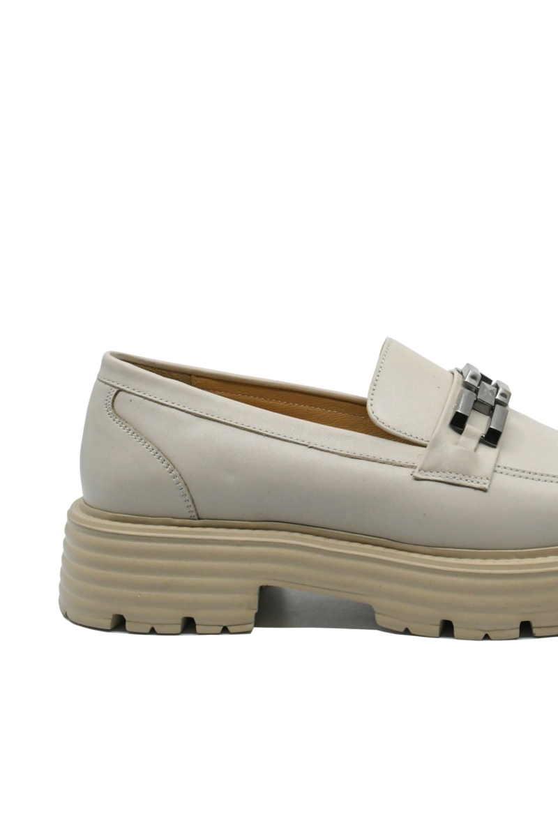 Imagine Loaferi damă la modă bej din piele naturală CASP44192