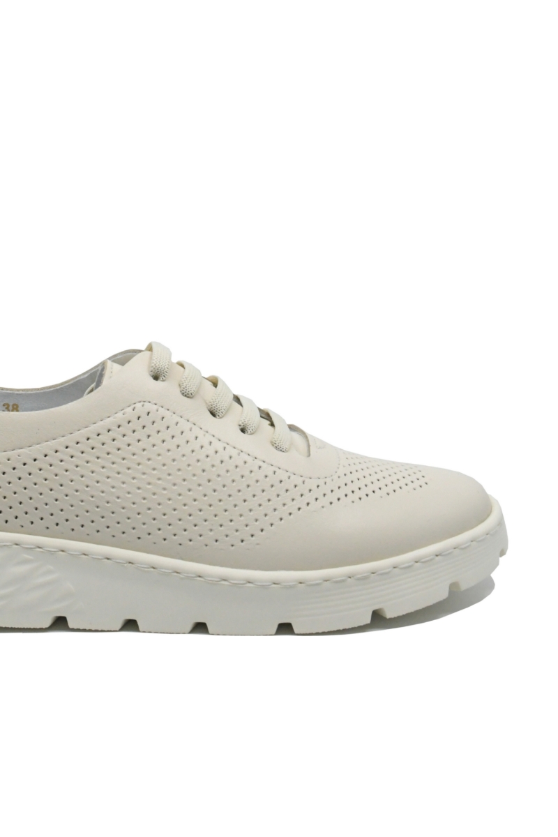 Imagine Pantofi damă casual bej din piele naturală cu aspect perforat CASP25210