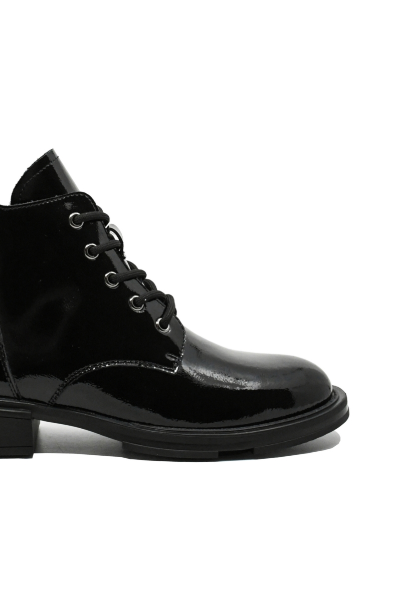 Imagine Ghete ankle din lac negre cu șiret decorativ OTR150067