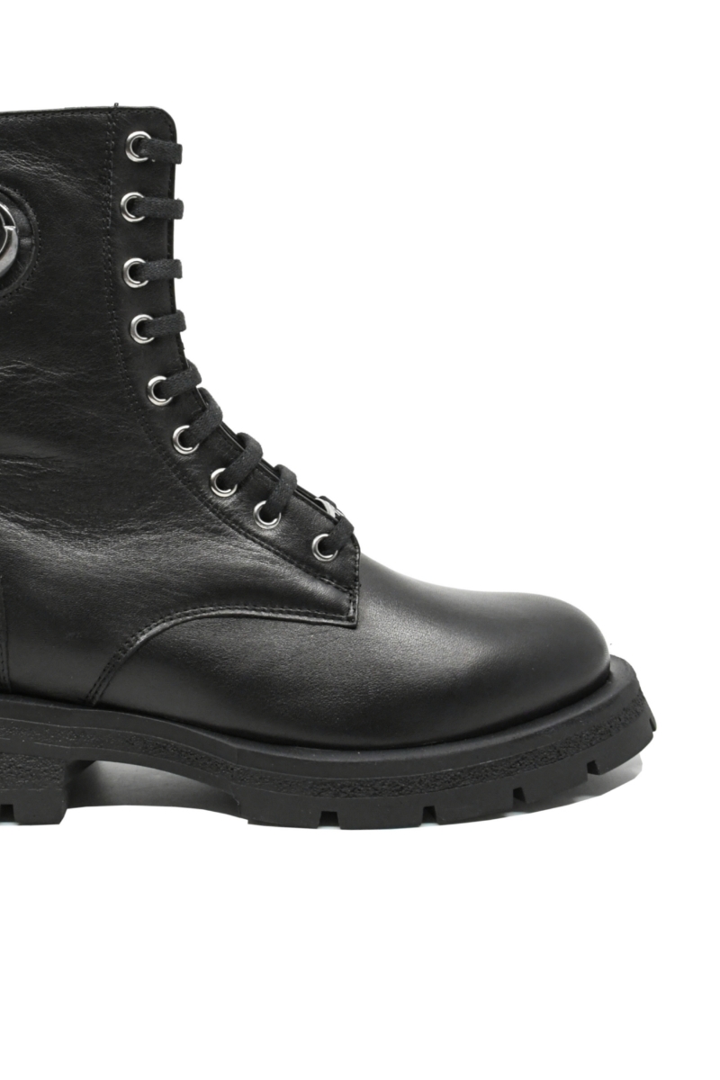 Imagine Ghete damă cu aplicații metalice, negre din piele naturală FLO389N