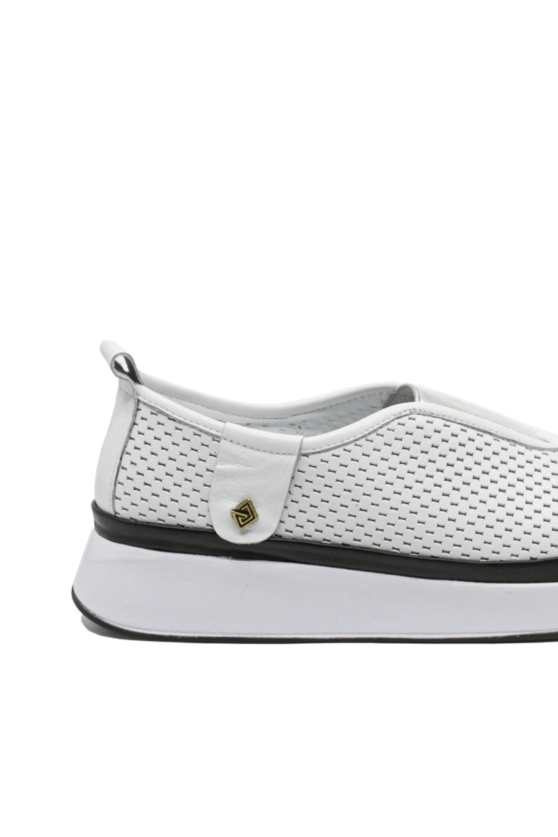 Imagine Pantofi anatomici Bio Flex, albi, din piele naturală cu perforații MIR31-106