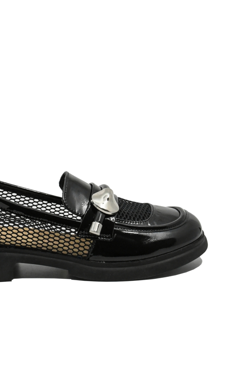 Imagine Pantofi chic stil loafer negri din lac cu inserții de plasă FNX58019