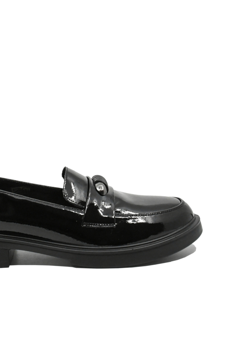 Imagine Pantofi damă moderni stil loafer negri, din lac FNX1227
