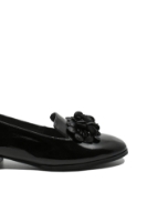 Imagine Pantofi damă negri din lac, cu buchet floral FLG3426