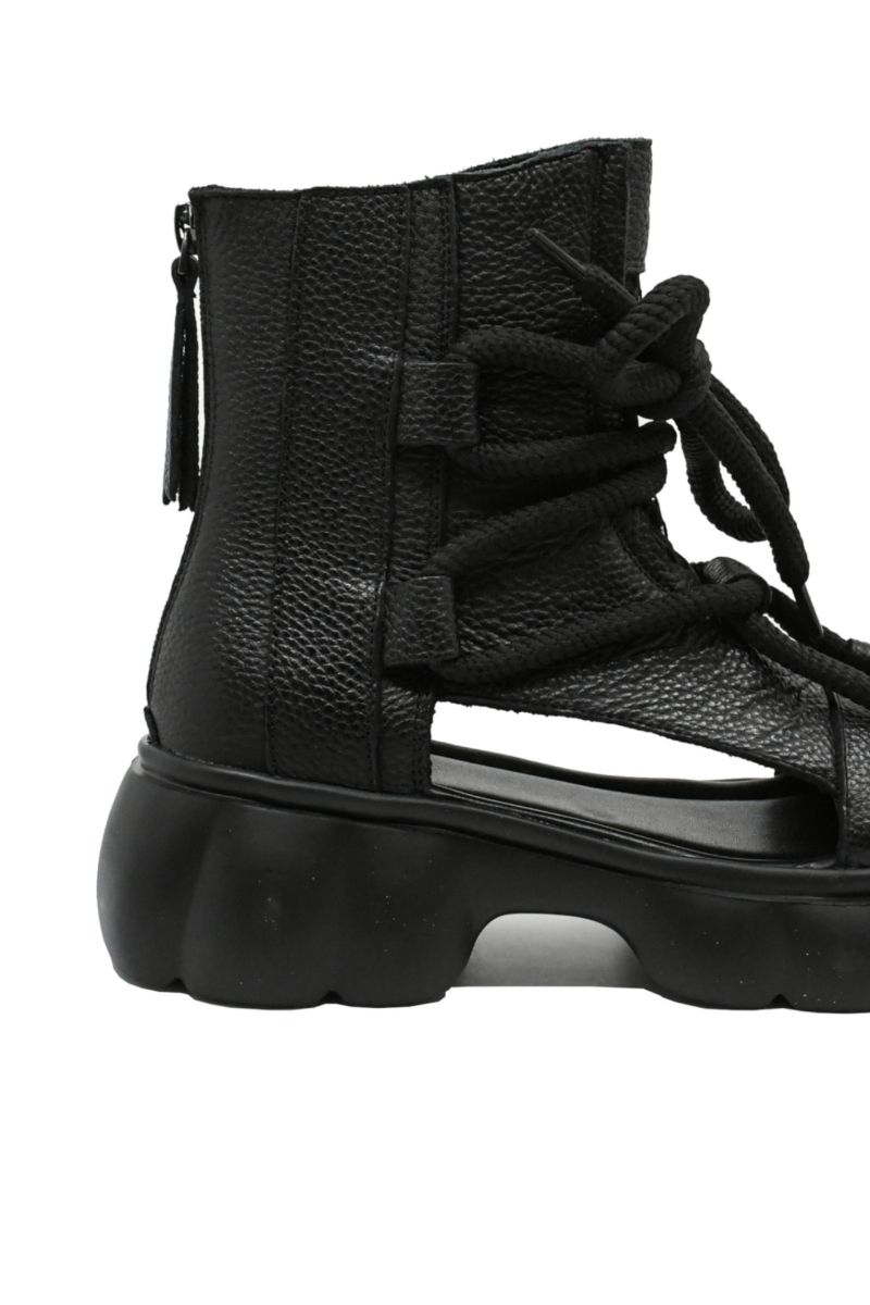 Imagine Ghete de vară cu decupaje, negre, din piele naturală OTR60005