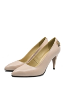 Imagine Pantofi stiletto din piele naturală, nude cu albinuță aurie SORA49
