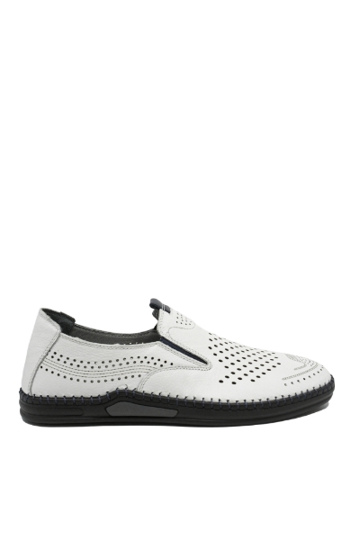 Imagine Mocasini bărbați albi din piele naturală, cu perforații și modele GOR1049