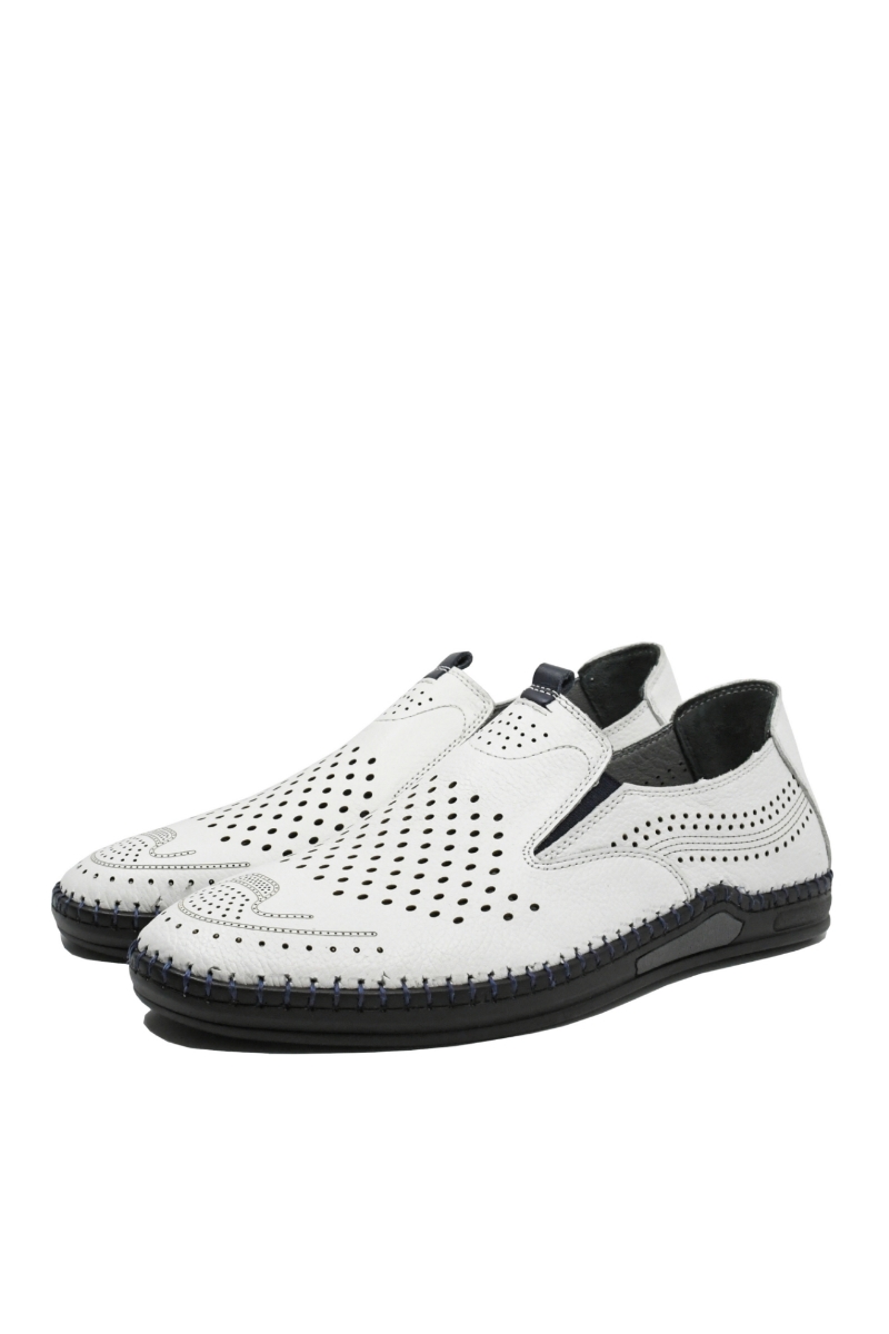 Imagine Mocasini bărbați albi din piele naturală, cu perforații și modele GOR1049