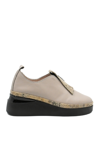 Imagine Pantofi slip-on cu talpa înaltă, bej din piele naturală MIR242325
