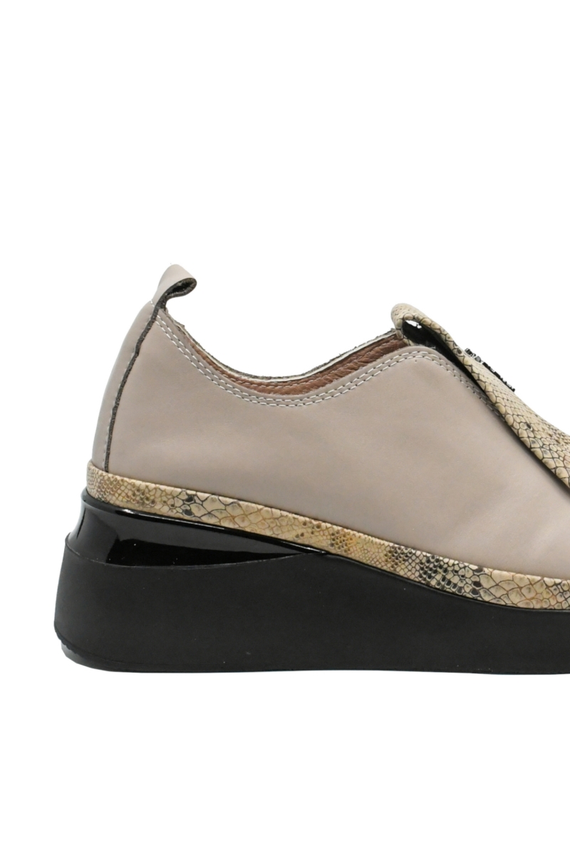 Imagine Pantofi slip-on cu talpa înaltă, bej din piele naturală MIR242325