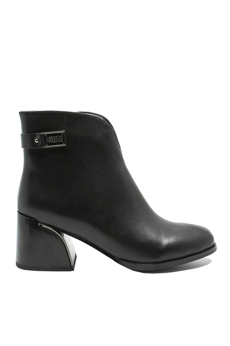 Imagine Botine până la gleznă, negre, din piele naturală GOR2561