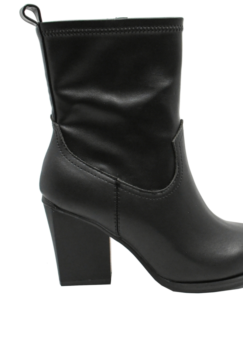 Imagine Ghete damă ciocate cu toc înalt, negre, din piele naturală GOR29802