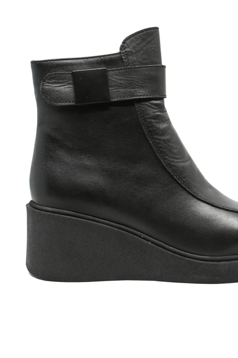 Imagine Ghete damă ortopedice cu baretă la gleznă, negre, din piele naturală MIR10604