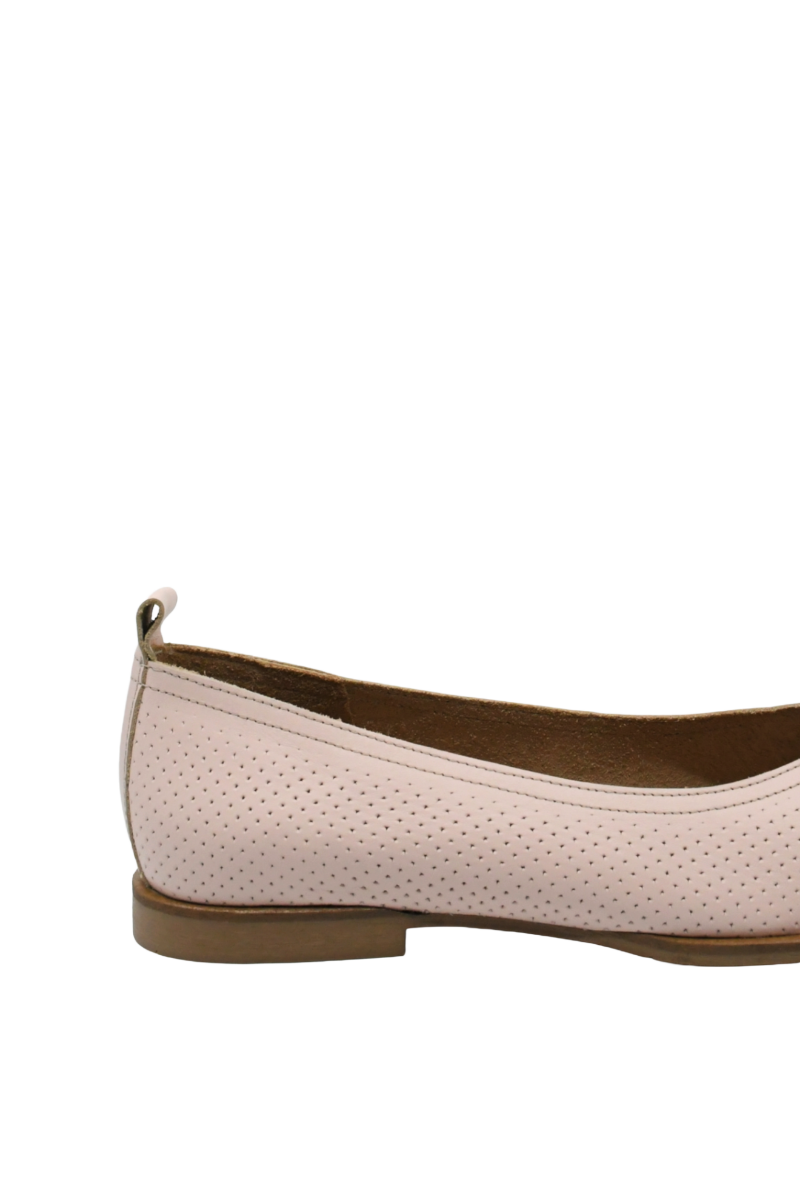 Imagine Balerini roz deschis din piele naturală cu aspect perforat MIR1391